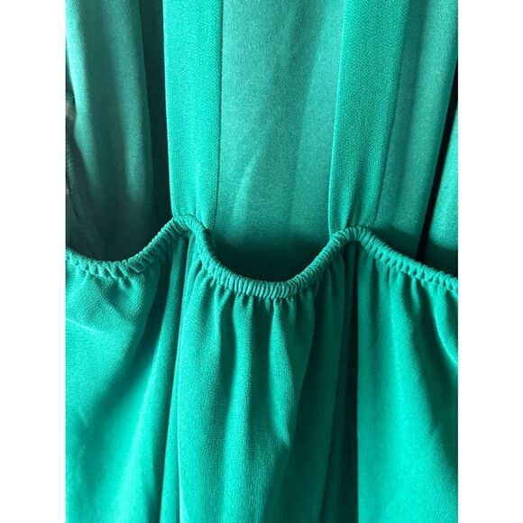 Maurice's Women's Size Small Emerald Green
Open Back Maxi Formal Dress • Wedding - Picture 9 of 12